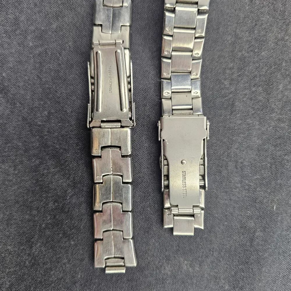 Lot of 2 FOSSIL Men's WristWATCHES 100 Meters Blue Date Stainless Steel As Is